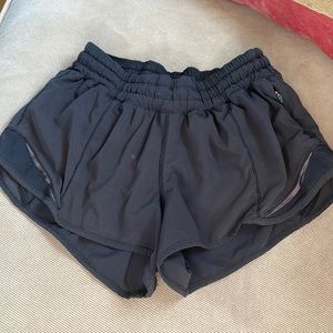 LULULEMON HOTTY HOT SIZE 4